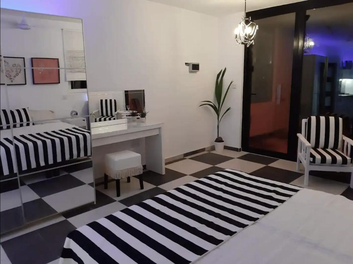 The Pervoli Studio - Pool - Close To Beach Larnaca Exteriör bild