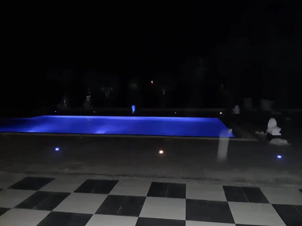 The Pervoli Studio - Pool - Close To Beach Larnaca Exteriör bild