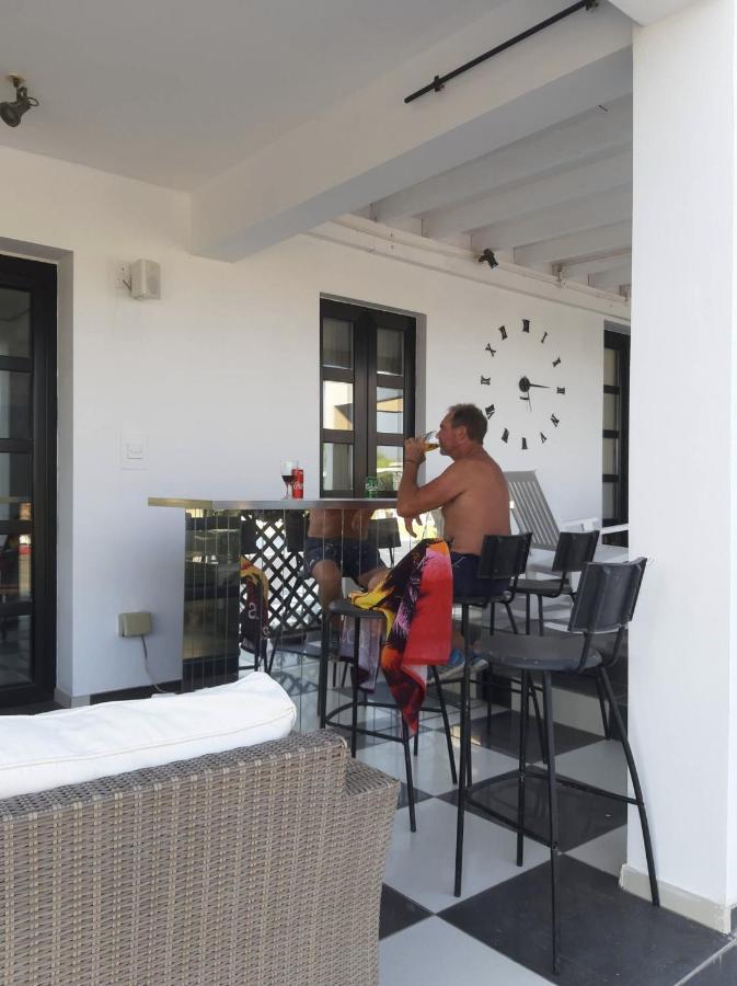 The Pervoli Studio - Pool - Close To Beach Larnaca Exteriör bild