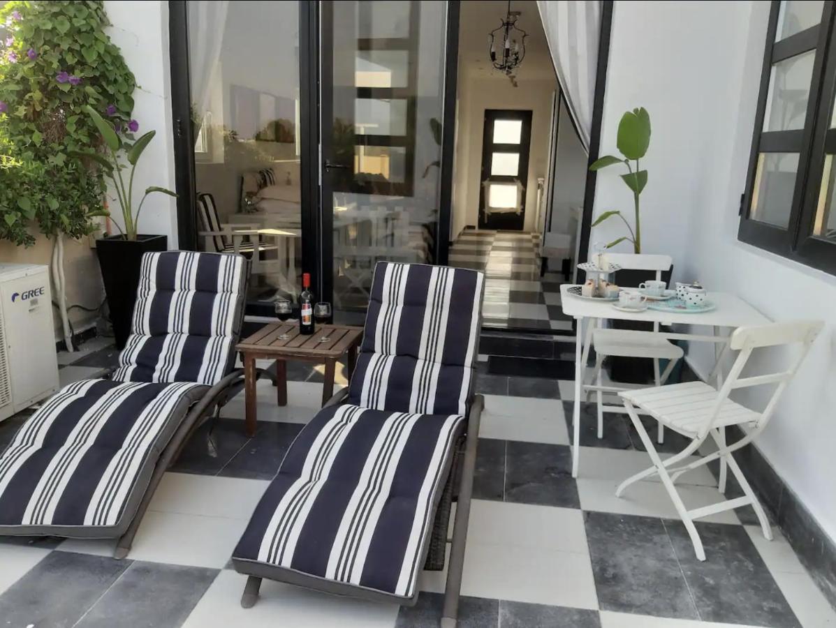 The Pervoli Studio - Pool - Close To Beach Larnaca Exteriör bild